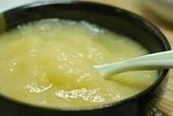 月嫂:苹果泥的功效与制作(zuò)(图(tú)1)